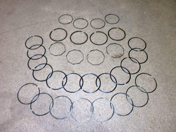 КОЛЬЦА поршневые 93,5 дв. ЗМЗ 402, 406